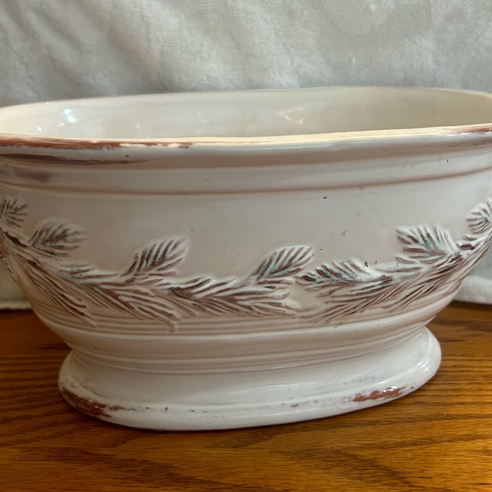 White Pine Earthenware/ Med. Oval Planter/ Bowl